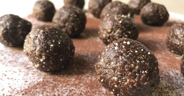 Almond Cocoa Energy Bites